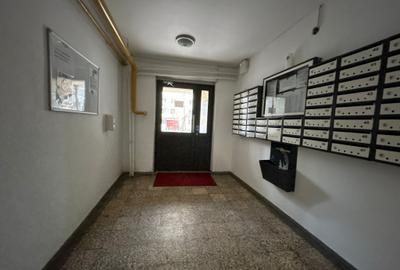 Garsonieră decomandată, mobilată în Titan - 10