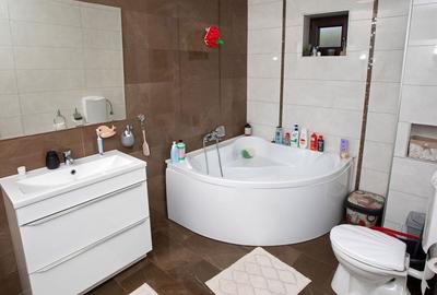 Vilă P+M, Clujului, 190 mp, teren 520 mp, singur în curte. 225 000 E - 41