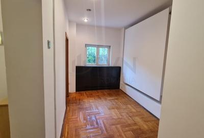 Casă individuală cu 6 camere cu Canalizare în Cotroceni - 3