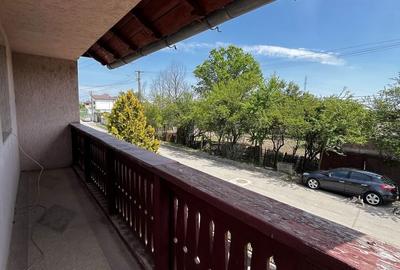 Casă cu 4 camere decomandat în Priseaca - 8