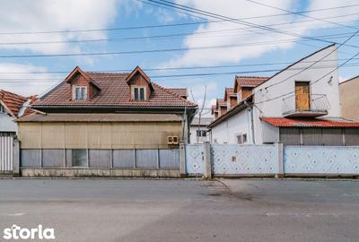Casă cu Teren 597 Mp în Central