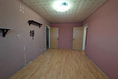 3 Camere Giulești, 60mp, Vedere Panoramică, Total de Renovat 3 Camere Giulești, 60mp, Vedere Panoramică, Total de Renovat - 4