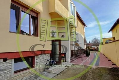 Apartament la casa de vanzare - 7 camere | 170 mp | Strada Lupeni - 3
