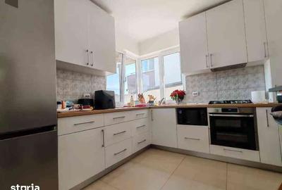 Casă cu 5 camere cu Teren 390 Mp în Central - 2