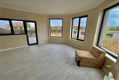 Casa individuala cu 5 camere si terasa mare de vanzare in Gulia/ Dambovita - 4