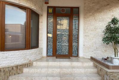 Casă individuală cu 10 camere cu Canalizare în Otopeni - 4