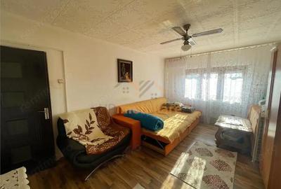 Apartament cu 3 camere decomandat în Nufărul - 19