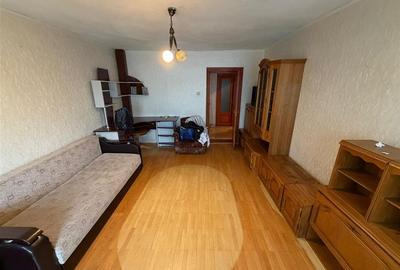 Apartament cu 4 camere semidecomandat în Central - 3