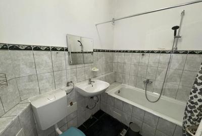 Apartament 2 camere, 73mp, ultracentral, cu vedere directa Apartament 2 camere, 73mp, ultracentral, cu vedere directa - 4