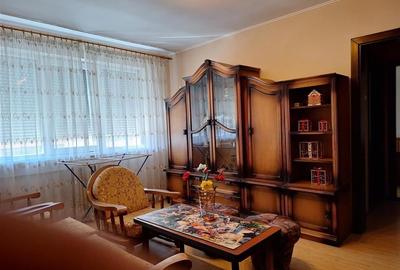 Apartament cu 2 camere semidecomandat în Cantemir