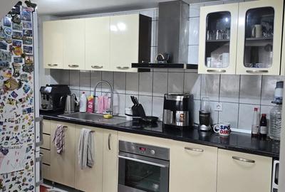 Vand casa in Micesti - 2
