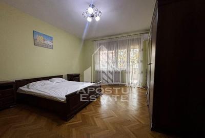 Apartament 4 camere, loc de parcare, zona Centrala - 1