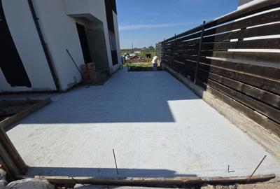 Casă cu 4 camere în Central - 1