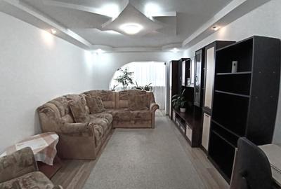 Apartament cu 3 camere semidecomandat în Central - 18