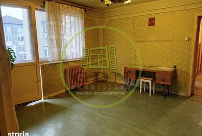 Apartament cu 4 camere semidecomandat în Decebal - 19