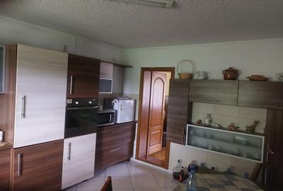 Casă individuală cu 4 camere cu Canalizare în Bartolomeu - 4