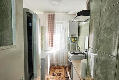 Apartament cu 2 camere semidecomandat în Mircea cel Bătrân