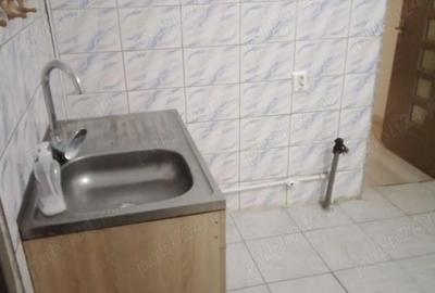 Casă cu 4 camere cu Teren 3000 Mp în Central - 1