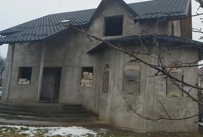 Casă cu Teren 680 Mp în Cătămărești - 5