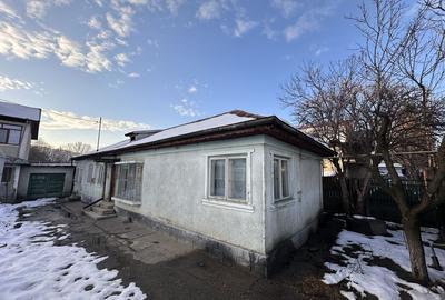 Casă cu 4 camere în Central - 2