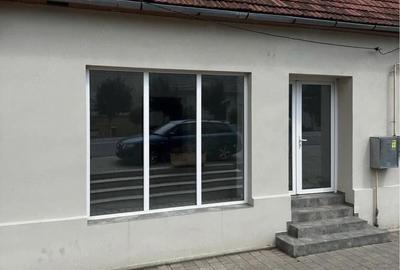 Spațiu comercial, de 60 mp, în Central - 1