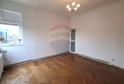 Ultracentral, 3 camere, Logofat Luca Stroici colt cu Batistei Ultracentral, 3 camere, Logofat Luca Stroici colt cu Batistei - 5