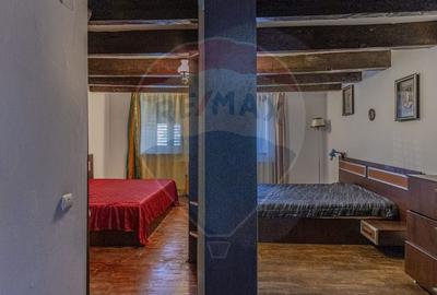 Casă individuală cu 4 camere cu Teren 5576 Mp în Bunești - 12