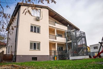 Casă individuală cu 10 camere cu Teren 1775 Mp în Pipera