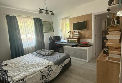 Casă cu 4 camere cu Teren 578 Mp în Central