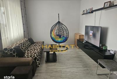 Apartament cu 3 camere decomandat în Metalurgiei