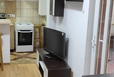 Casă cu 2 camere nedecomandat în Marghiloman