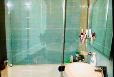 Apartament cu 3 camere semidecomandat în Govândari