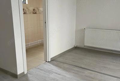 Spațiu comercial, de 90 mp, în Central - 2