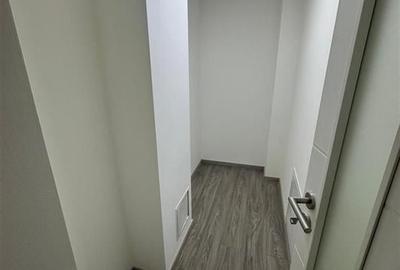 Ap 4 cam transformat in 3, et 1, renovat complet, zona Inspectoratul Scolar - 16