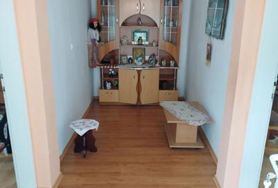 Casă cu 4 camere în Văleni-Dâmbovița - 2