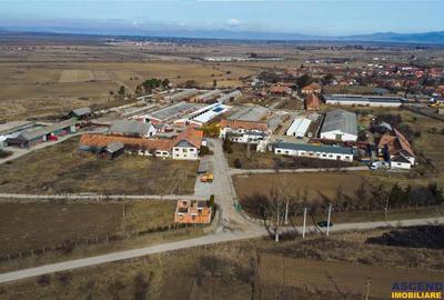 Spațiu comercial, de 9,000 mp, în Central - 8