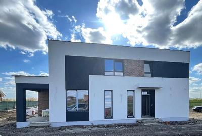 Casă cu 5 camere cu Teren 277 Mp în Torontalului - 2