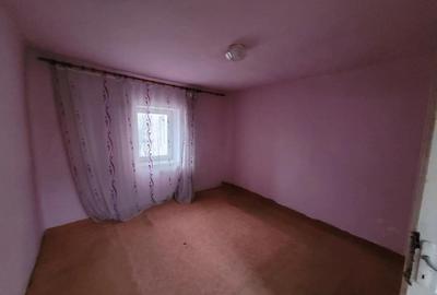 Casă cu 3 camere cu Canalizare în Parța - 3