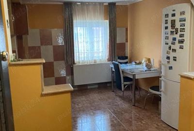 Apartament cu 2 camere decomandat în Micro 17 - 3
