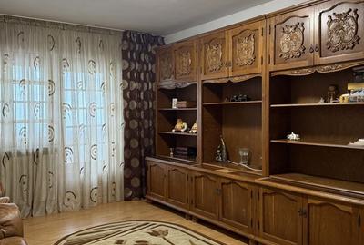 Apartament cu 3 camere decomandat în Central - 3