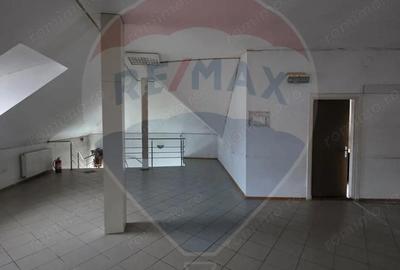 Spațiu comercial, de 450 mp, în Central - 1