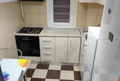 Inchiriez apartament 2 camere zona Liceului Nichita Stanescu - 3