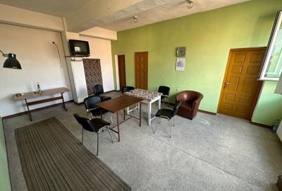 Proprietate compusă din 2 case - 9
