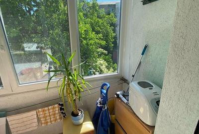 Apartament cu 2 camere decomandat în Micro 15 - 1