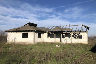 Casă cu 7 camere în Berteștii de Sus - 1