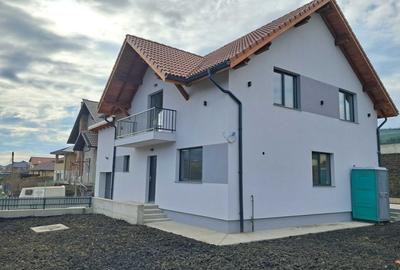 Casă individuală cu 5 camere cu Canalizare în Popești - 3
