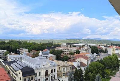 Apartament 3 camere situat in centrul orasului Targu Jiu, pe pietonala - 5