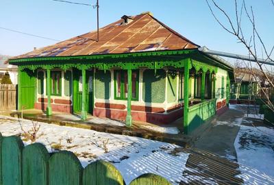 Casă cu Teren 2000 Mp în Tufești - 2