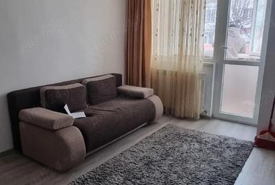 Apartament cu 3 camere semidecomandat în Central - 2