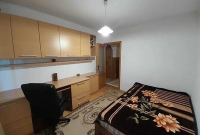 Apartament 3 camere zona Podu Ros - Nicolina - 3